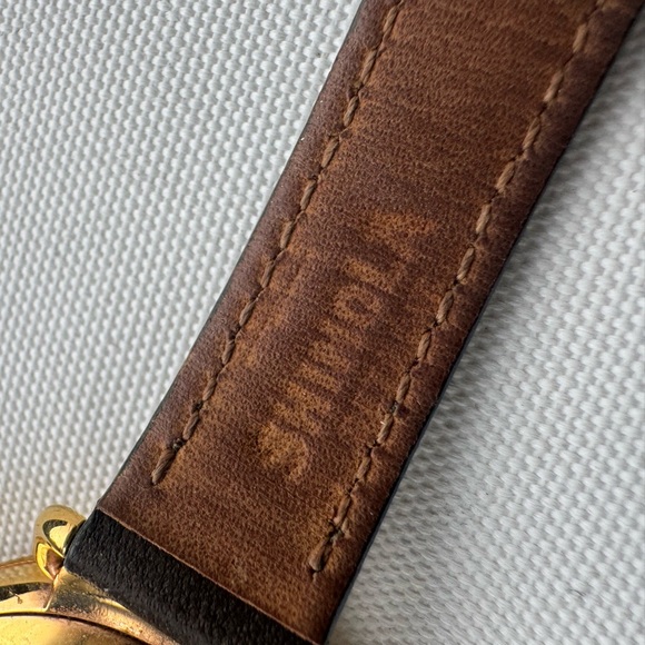 Women’s shinola watch with dark green band - Picture 7 of 7